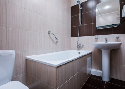 Ванная комната 1 местного стандарта санатория Казахстан Ессентуки - фотография