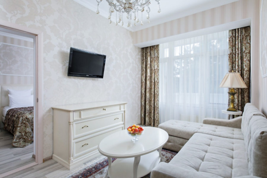 Ванная комната в 2 комнатном люксе санатория Казахстан Ессентуки - фотография