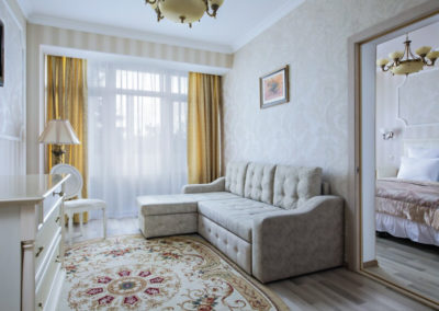 Люкс 3 комнатный санатория Казахстан Ессентуки - фотография